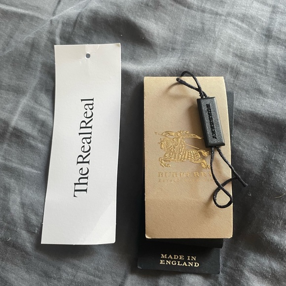 Burberry Trench Coat - Honey - Picture 9 of 14